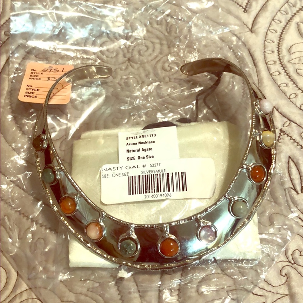 NWT Natural Agate necklace